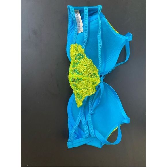 Victoria Secret Bra  - Picture 2 of 4